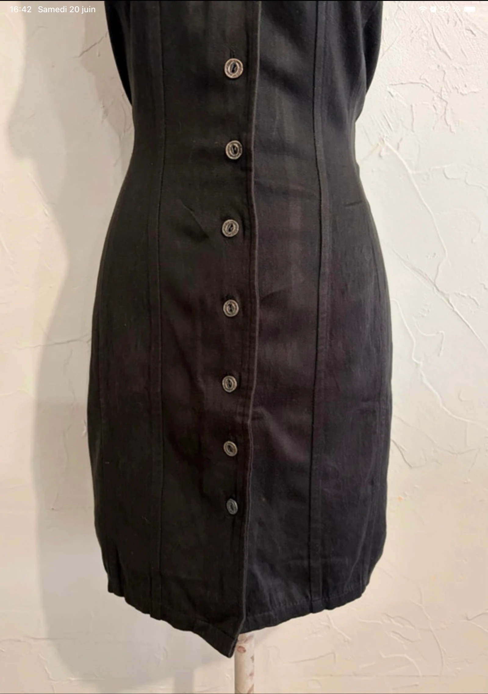 Vintage zwarte jurk met knoopsluiting maat 38 uit de jaren 90 – photo 5
